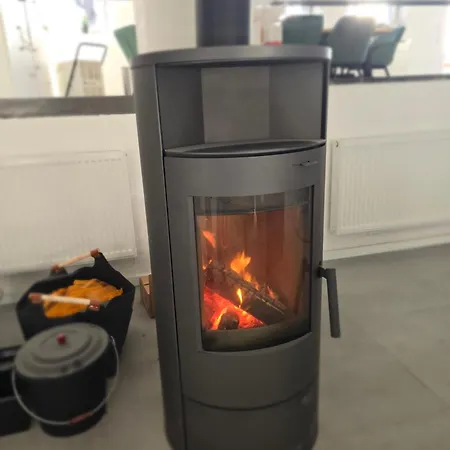 Gaestekate - 280qm, Sauna, Kamin, Garten, 4 Hunde, An Der Elbe *